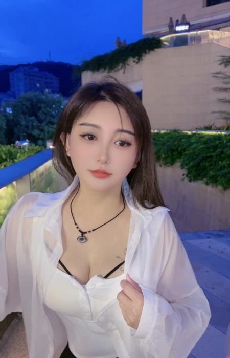 风骚少妇琳琳 图片 2