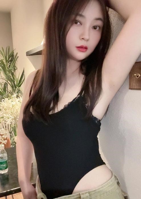 广州轻熟美臀米粒 图片 2