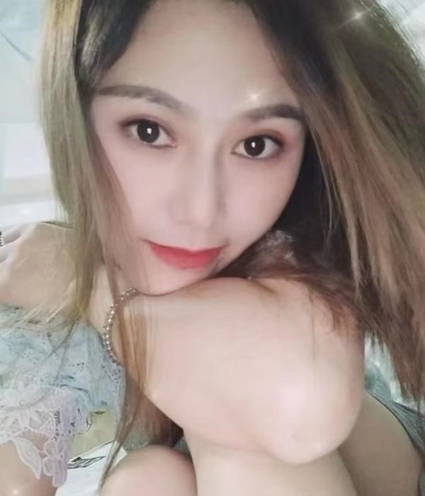 小少妇泡芙 图片 2