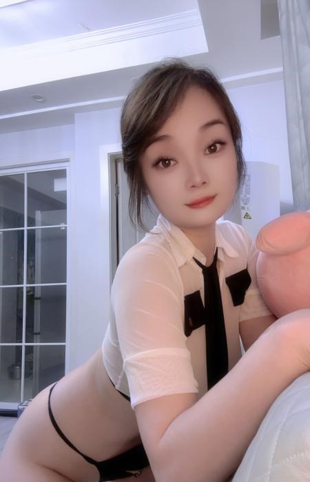 上城深喉御姐 图片 3