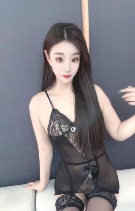 东四环黑丝翘臀倩倩 图片 2