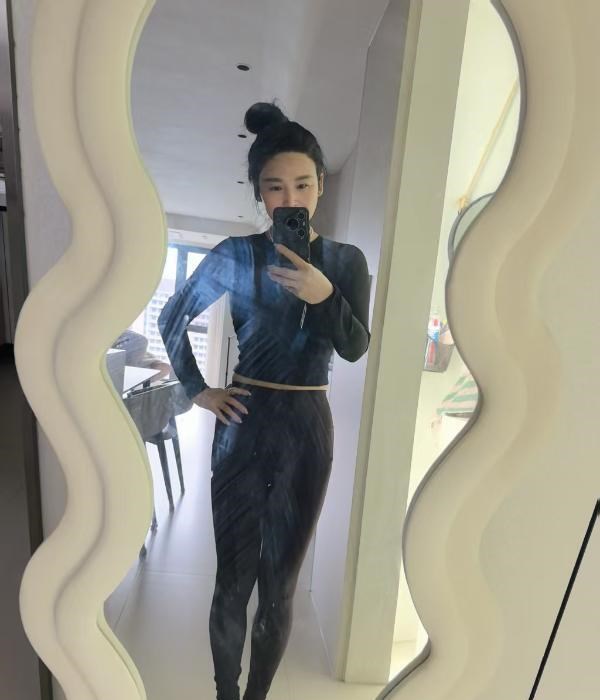 钟楼老板娘 图片 3