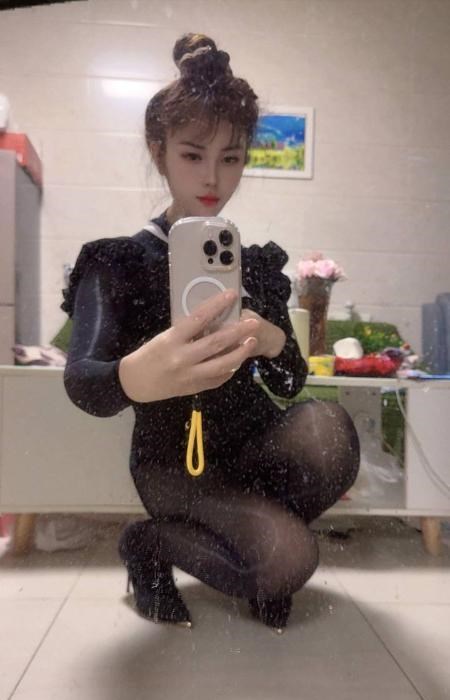 姑苏区性感大长腿姐姐 图片 2