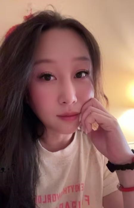 拉丝水床少妇琪琪 图片 4