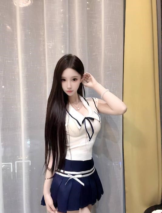 肤白颜值身材顶老师 图片 2