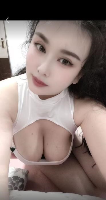 湖里区大奶少妇莉莉 图片 3