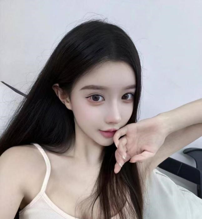气质高颜值模特 图片 3