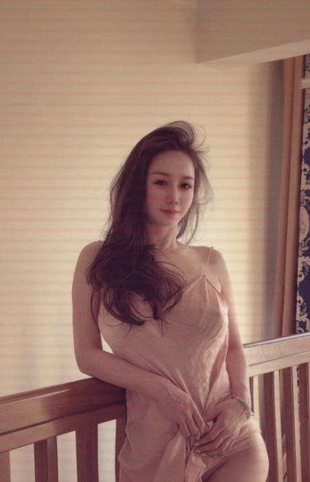 混血颜值性感御姐范 图片 2