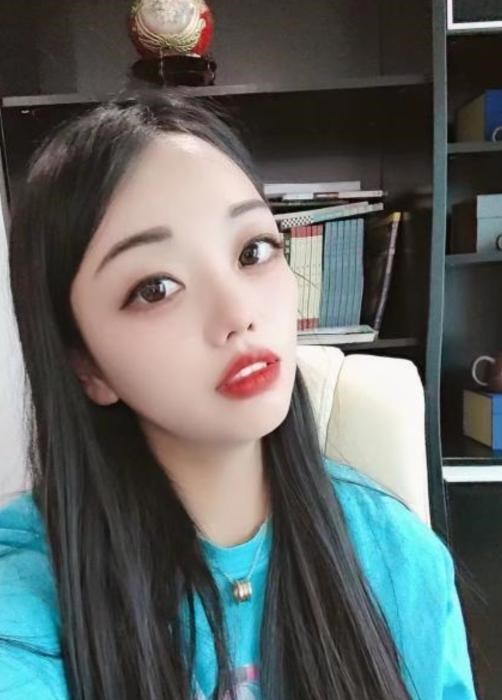 美容院兼职小骚妇 图片 2