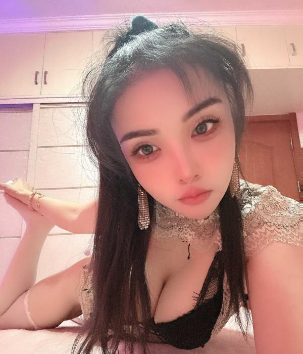 性感小白兔 图片 2