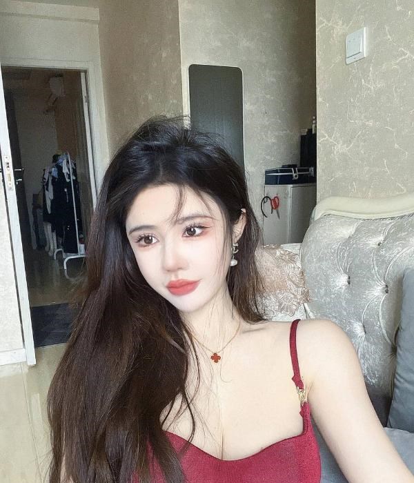 闵行大胸御姐馨予 图片 3