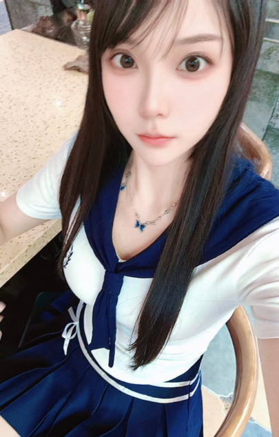 钟爱白云奶妈少妇 图片 2