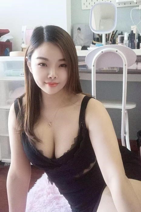 宝安服务控少妇 图片 3