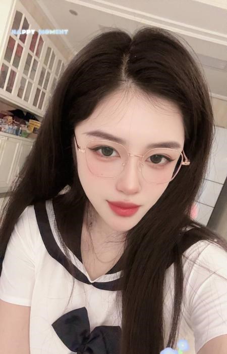 御姐风制服尤物 图片 3