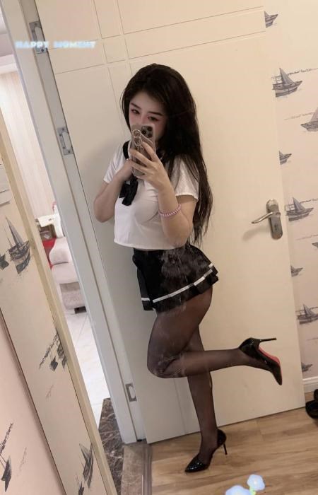御姐风制服尤物 图片 4