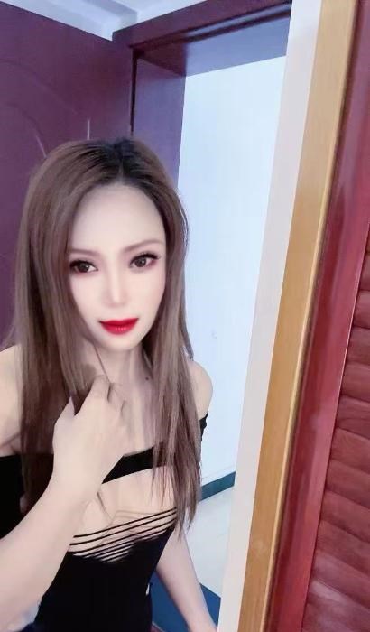 上城月月 图片 2