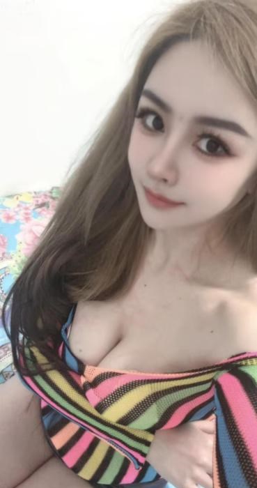 浦东混血儿伊娜 图片 2
