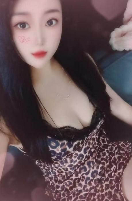 瑶海深喉御姐 图片 2