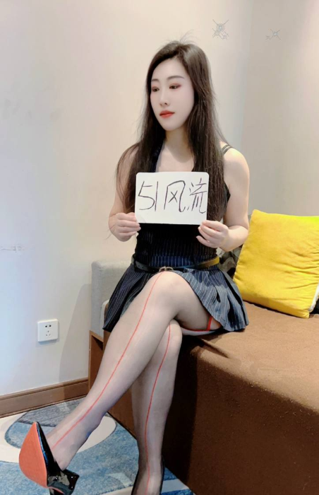丝足SM肥臀菲菲 图片 2