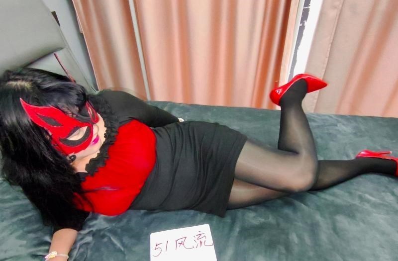 临平长腿风骚熟女 图片 2
