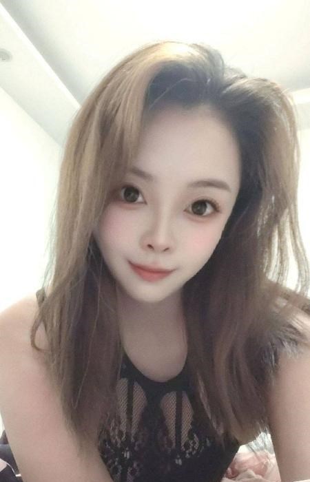 吴中肤白蜜桃臀骚货 图片 2