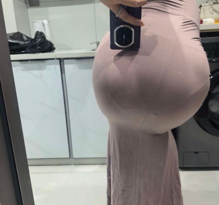 江岸肥臀骚货妞妞 图片 3